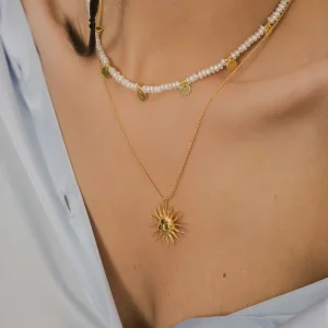 collar bañado en oro
